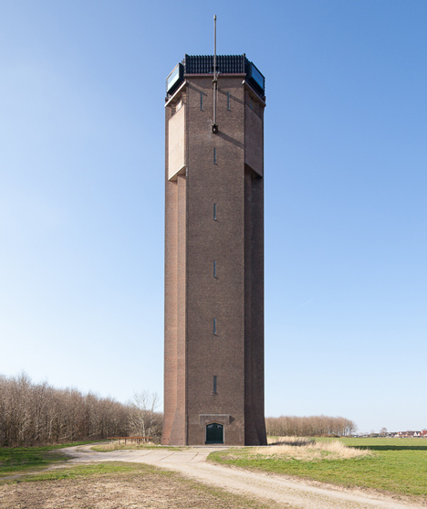 Zecc Architecten transforms an old water tower into a parkland observation point