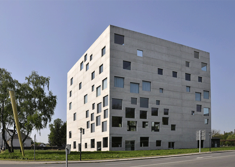 Architecture Animée creates shape-shifting buildings in animated gifs