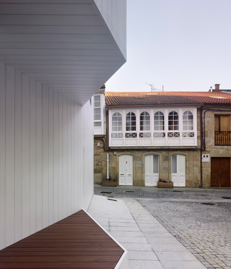 Chao House by Creus e Carrasco
