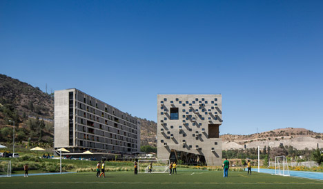 Economics and Business Faculty, Diego Portales University by Duque Motta & AA