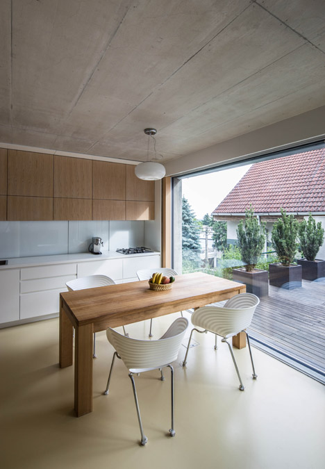 Family House Dlhe Diely Bratislava by Plusminus Architects