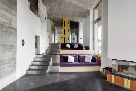 Casa Bitxo, Vivienda  Aislada en Graugés by Lagula Arquitectes – shortlisted finalist, Tile of Spain Awards 2013. Image by Adrià Goula 