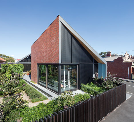 Harold Street Residence by Jackson Clements Burrows
