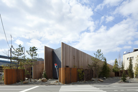House in Onomichi by Suppose Design Office