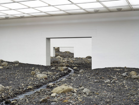 Riverbed-by-Olafur-Eliasson_dezeen_468_2