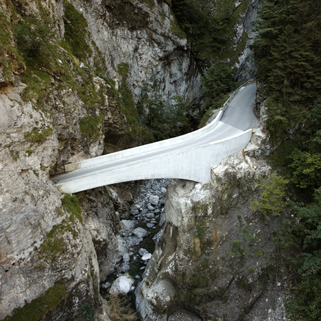 Schaufelschlucht Bridge by Marte.Marte Architects is second in trio of Alpine structures