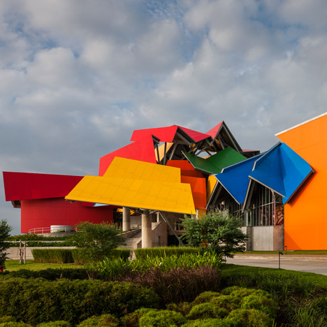 Biomuseo building by Frank Gehry