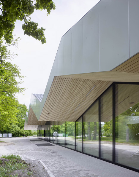 Community hall in Oberglatt by Frei + Saarinen