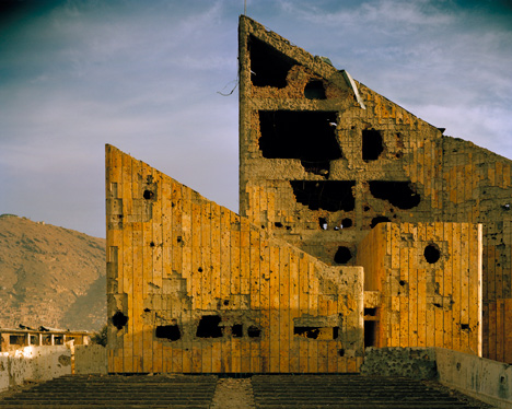 Simon Norfolk Former Soviet era Palace of Culture Kabul 2001-02 Courtesy Simon Norfolk
