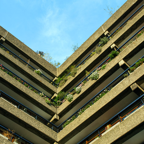 Barbican Estate by Chamberlin, Powell and Bon