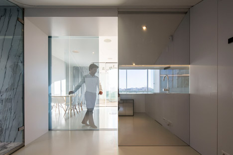 A029 apartment by Camarim Arquitectos