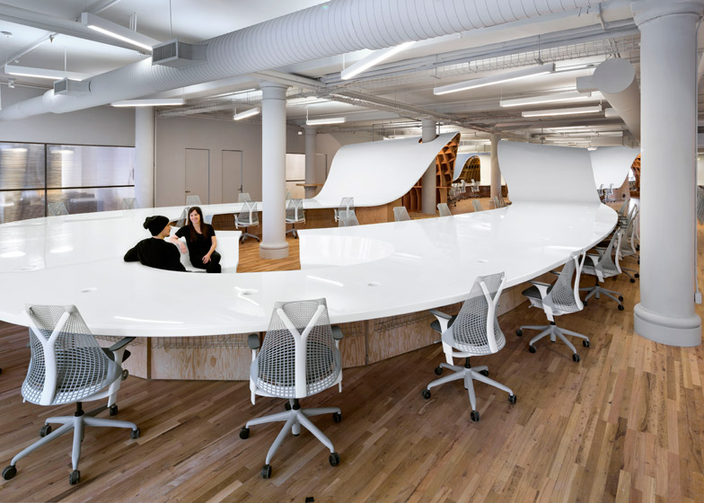 Clive Wilkinson Creates 330 Metre Super Table For New York Office