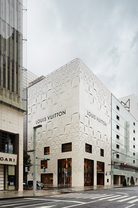 Louis Vuitton Tokyo by Aoki Jun