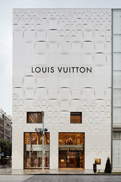 Louis Vuitton Tokyo by Aoki Jun