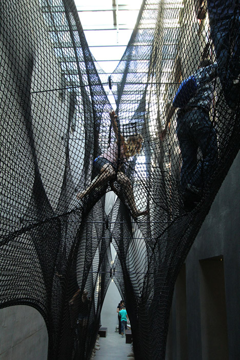 Net Linz OK center for contemporary art Numen/For Use