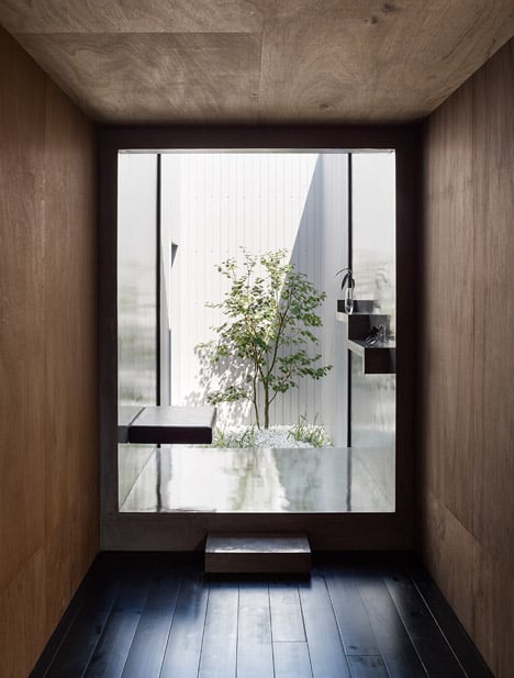 Scape House by FORM/Kouichi Kimura Architects