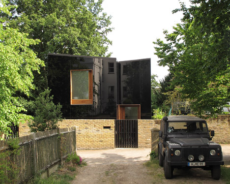 Sydenham house by Ian McChesney