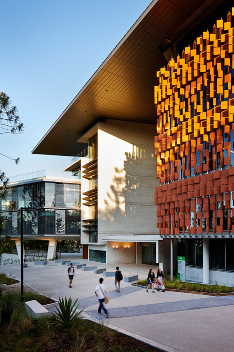 The University of Queensland's Advanced Engineering Building by Richard Kirk and Hassell