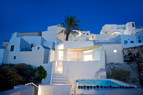 A Holiday House in Santorini Island by Alexandros Kapsimalis and Marianna Kapsimali