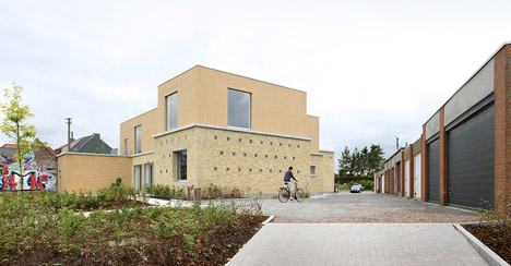 Cultural Center de Neerbeek by Urbain Architectencollectief