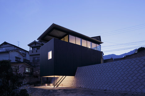 House in Miyake by Yoshio Ohno Architects