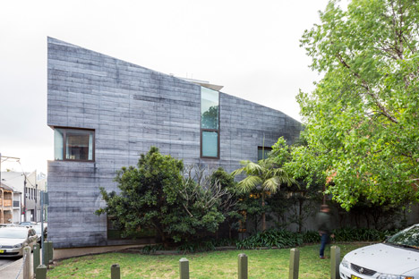 Stirling-House-by-Mac-Interactive-Architects_dezeen_468_16