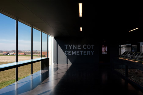 Tyne-Cote-Cemetry-entrance-pavillion-by-Govaert-and-Vanhoutte-architectuurburo_dezeen_468_9