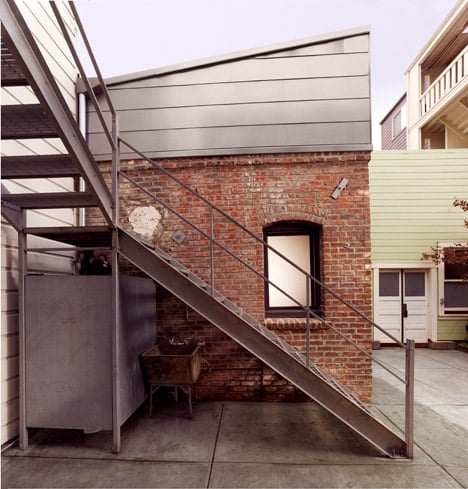 Brick House in San Francisco by Azevedo Design
