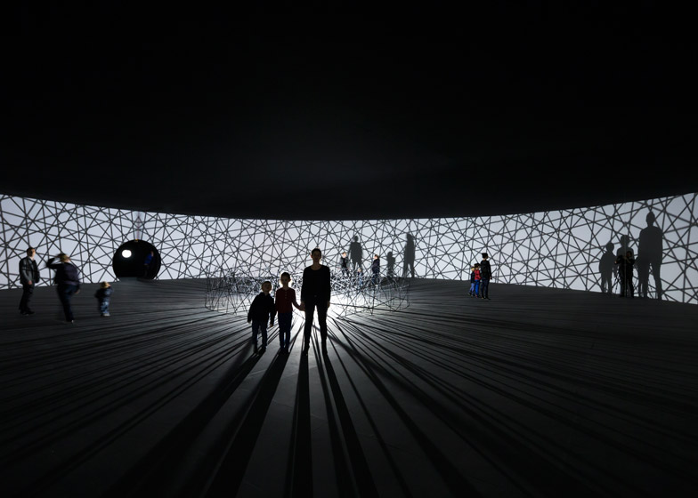 Olafur Eliasson presents immersive light installations in Paris