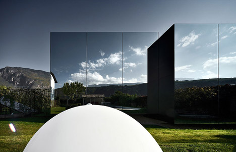 Mirror Houses by Peter Pichler