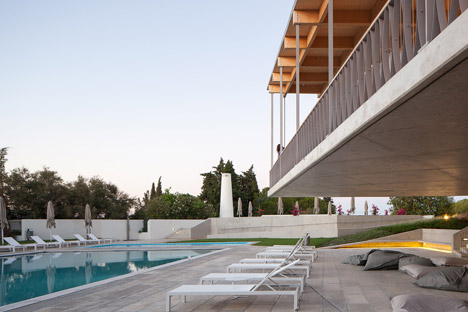 Ozadi Hotel by Campos Costa Arquitectos