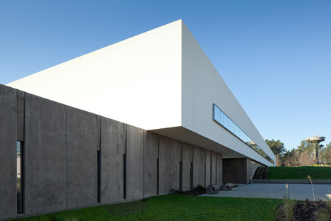 Melgaço Sports School, Portugal by Perdo Reis Arquitecto