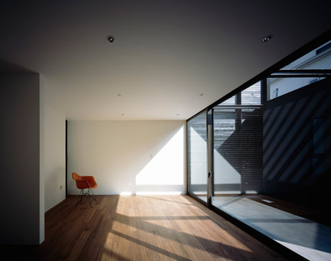 Pegola house in Japan by Apollo Architects