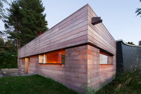 Sauna in the Hudson Valley by Andre Tchelistcheff Architects