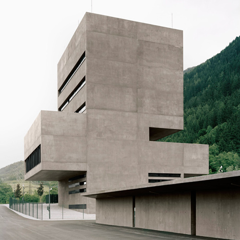 Concrete tower by Bechter Zaffignani houses a control centre for an Austrian power station