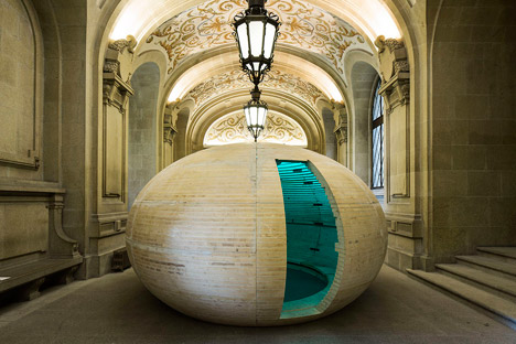 Trojan Egg, Porto by Camilo Rebelo