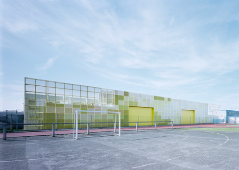School extension at Coulommiers by Ateliers O-S Architectes