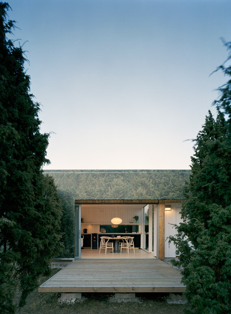 Juniper House by Murman Arkitekter