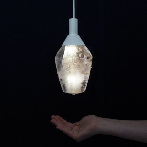 Icy pendant lamp drips back into its mould for refreezing