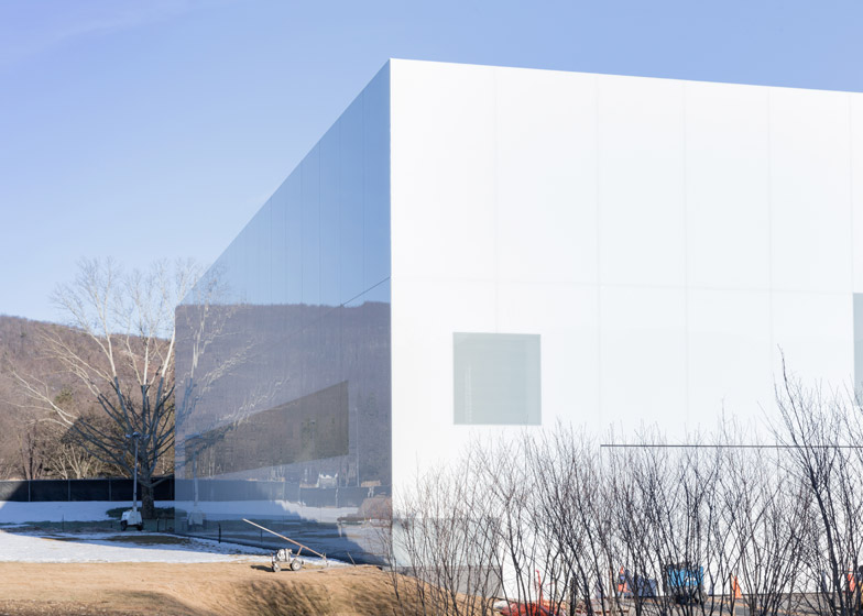 Thomas Phifer Adds White Wing To Corning Museum Of Glass