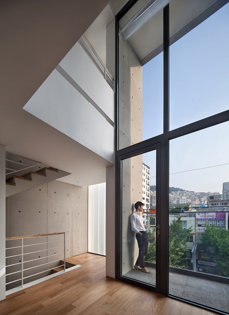 Daecheong-dong Small House by JMY Architects