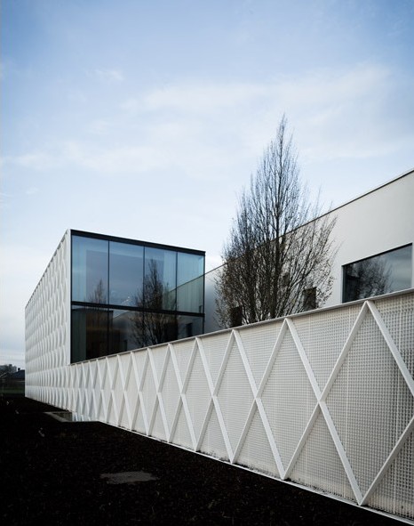 Lootens Line Office by CAAN Architecten