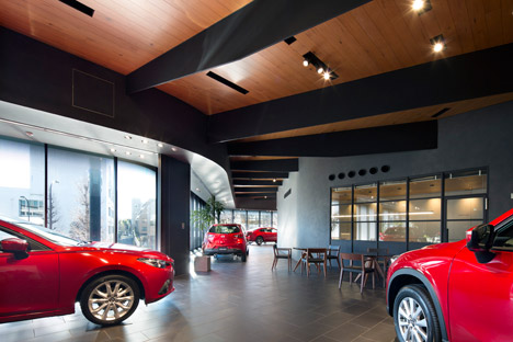 Mazda Showroom by Supose Design Office