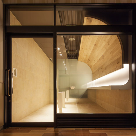 Smoking Room Grand Tree Musashikosugi by Hiroyuki Ogawa Architects