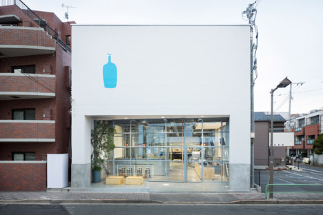Blue Bottle Coffee Kiyosumi-Shirakawa Roastery & Cafe by Schemata