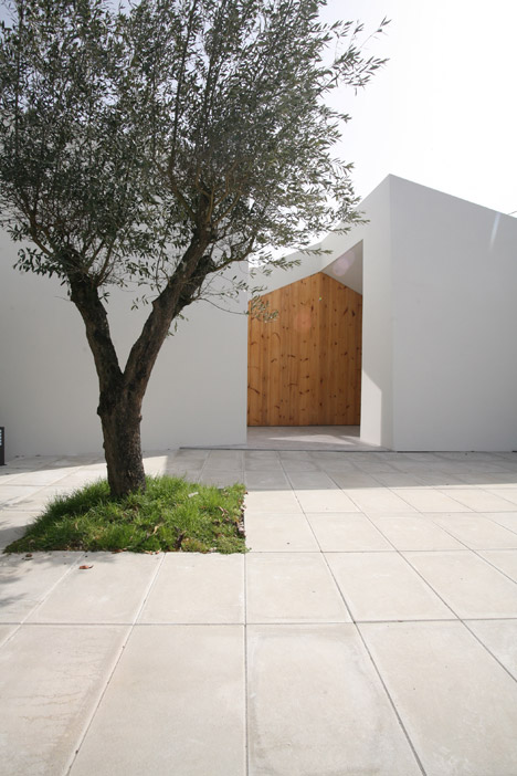 Casa Lela by Oficina de Arquitectura