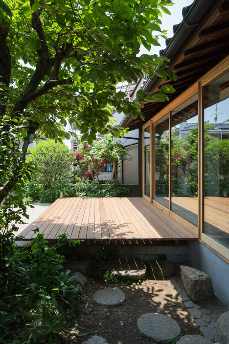 House in Kamisawa by Tato Architects