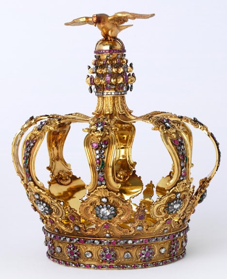 Ecclesiastical crown, ca. 1750. Copyright the Rosalinde and Arthur Gilbert Collection on loan to the Victoria and Albert Museum, London