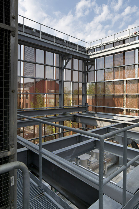 East Regional Chille Water Plant by Leers Weinzapfe