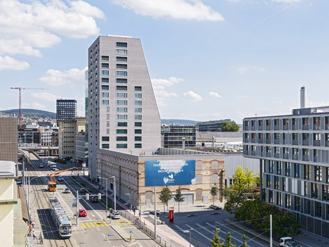 Escher-Terraces-High-Rise-Apartments-by-E2A-photo-Georg-Aerni_dezeen_468_0